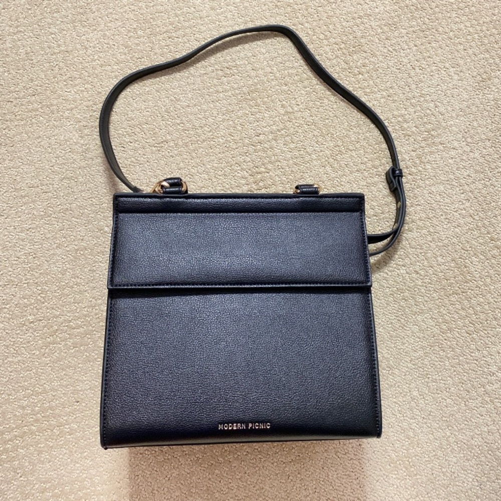 Modern picnic “the Luncher” purse lunchbox